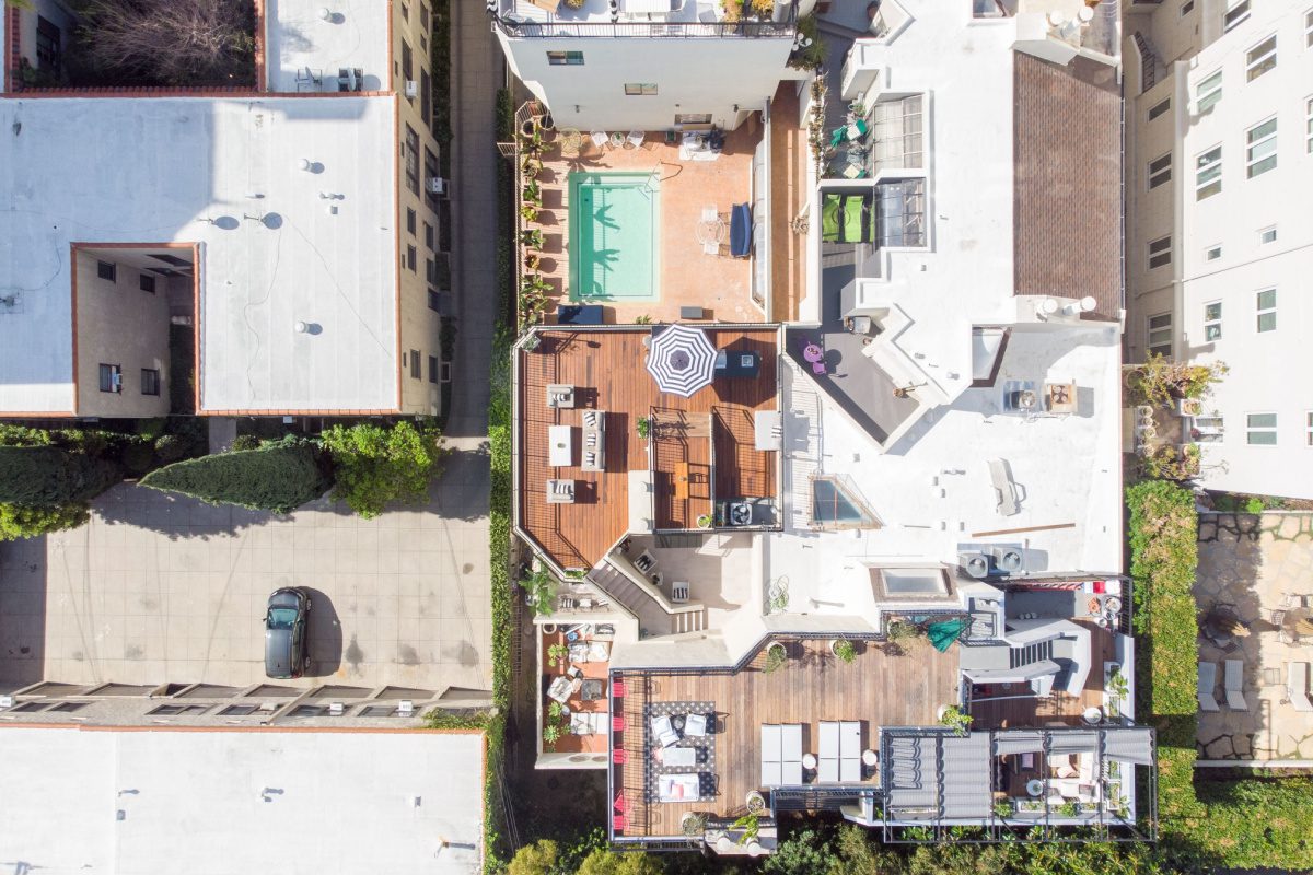 Aerial view of a Los Angeles apartment rooftop