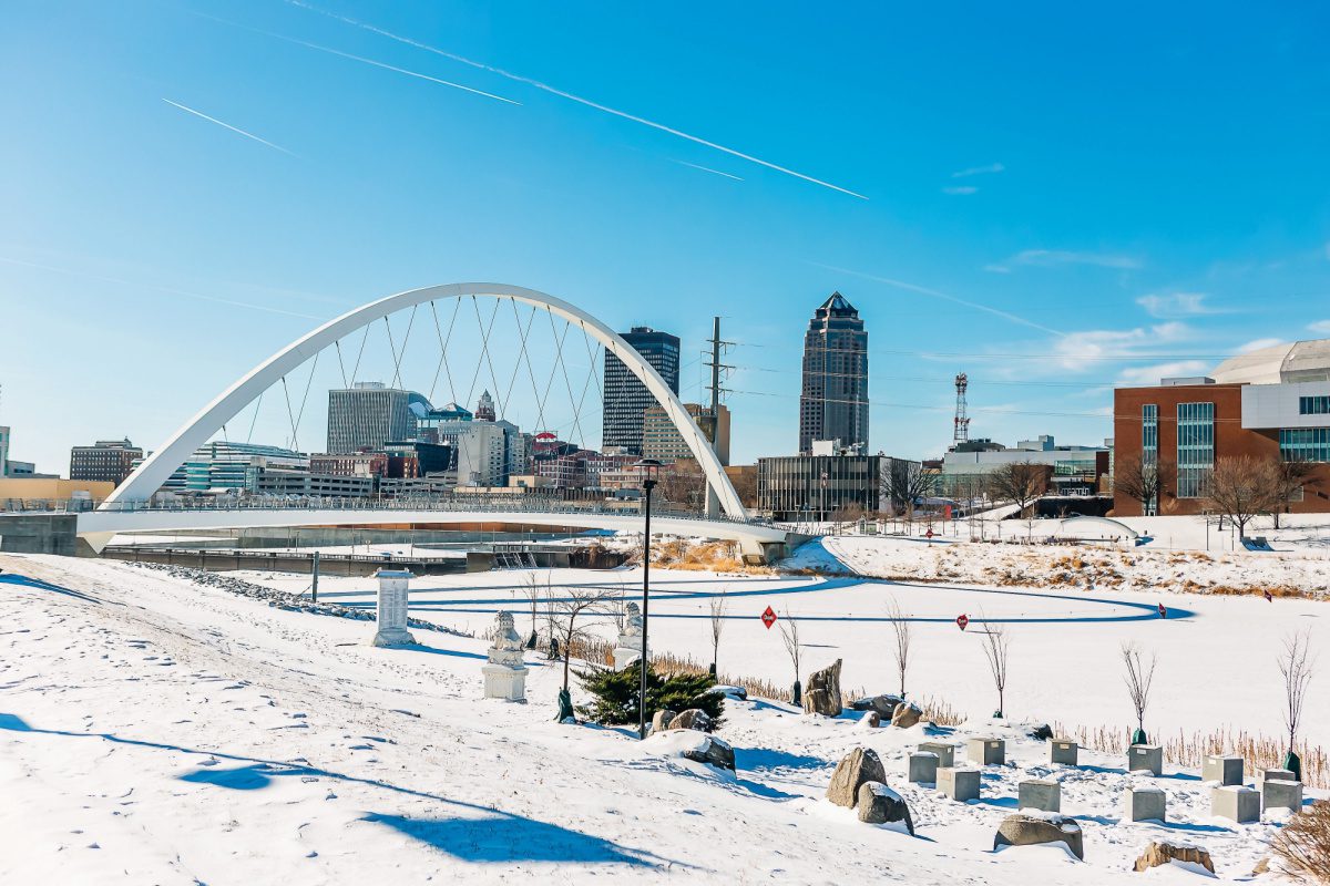 Des Moines, one of the best places in Iowa to call home, on a winter day