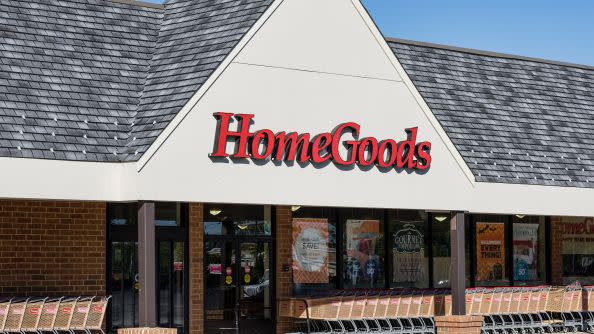 home goods furnishing store closing online shopping